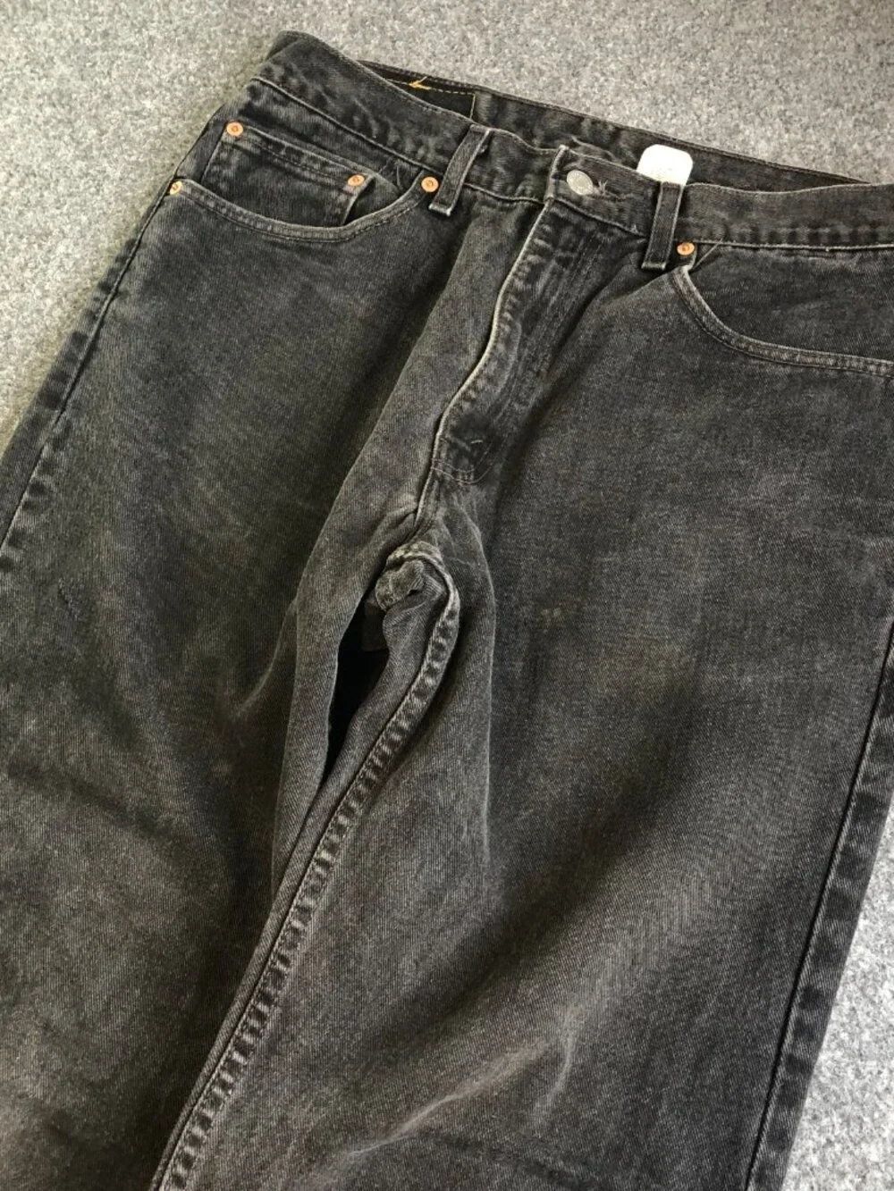 Vintage Levis 550 Jeans Mens 32x32 Faded Black Red Tab Grunge Made USA 2002 Y2K